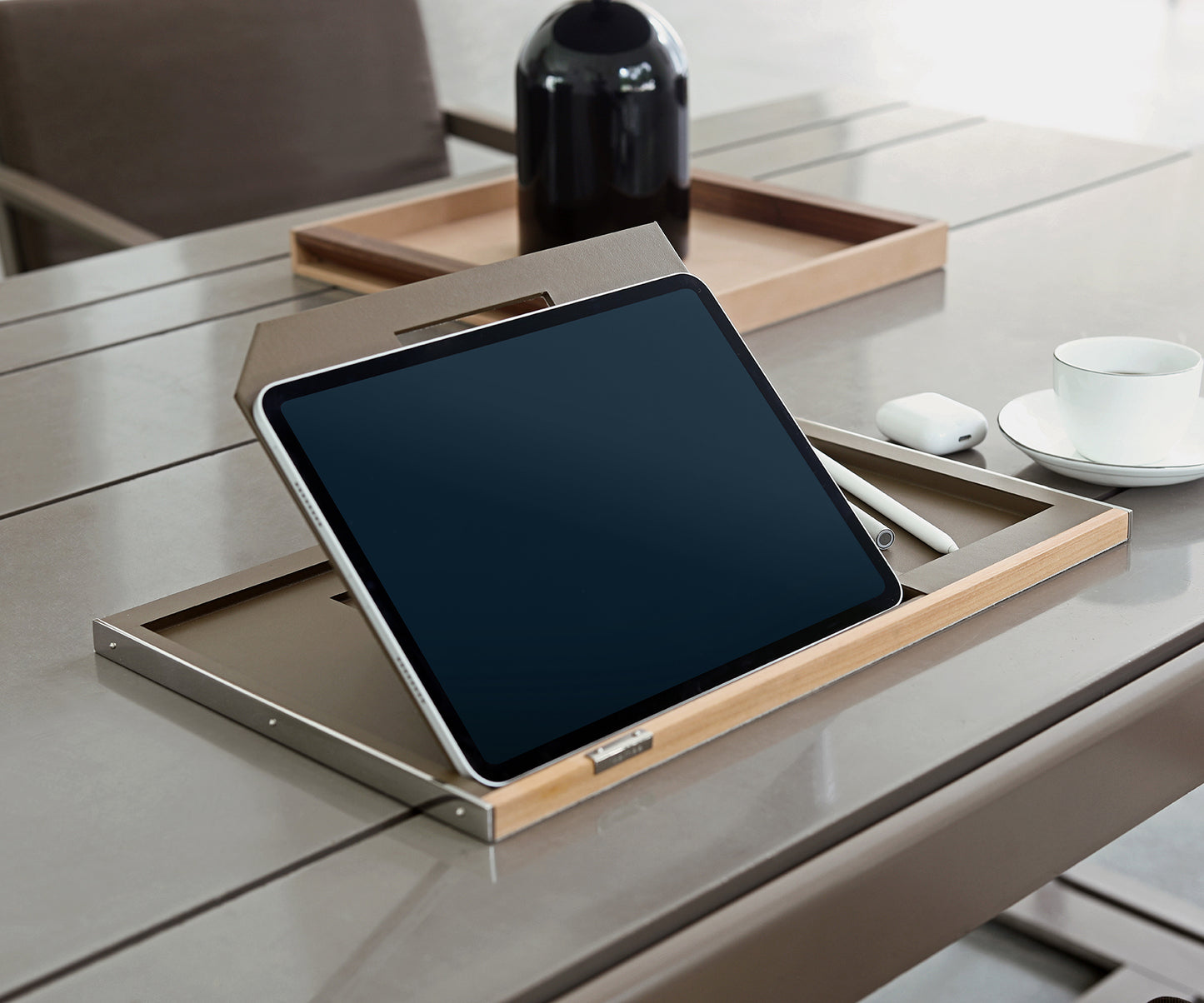 Olive Manhaatan Ipad Stand - Lightweight and Portable - Taamaa